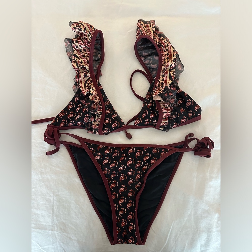 Zimmermann Ruffle Bikini in Navy and Red. Size 0